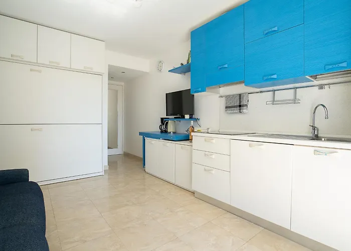 Appartement Le Marlyne 1 By Interhome Cannes